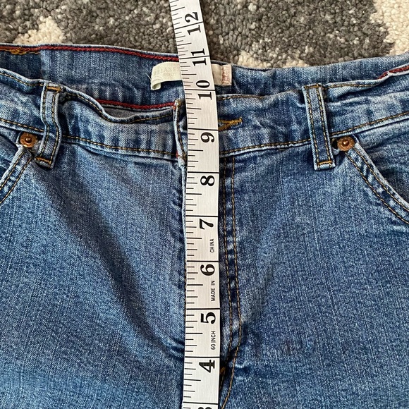 Levi’s Vintage 550 Relaxed Bootcut Womens Jeans - Picture 12 of 13